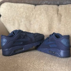 Nike Air Max 90 “Triple Navy”- sz 11.5. 8/10